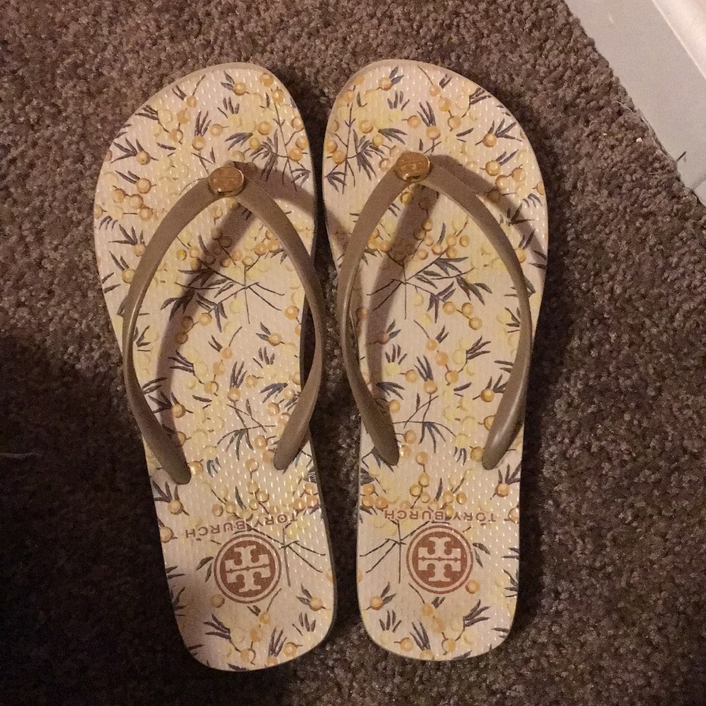 Tory burch flip flops